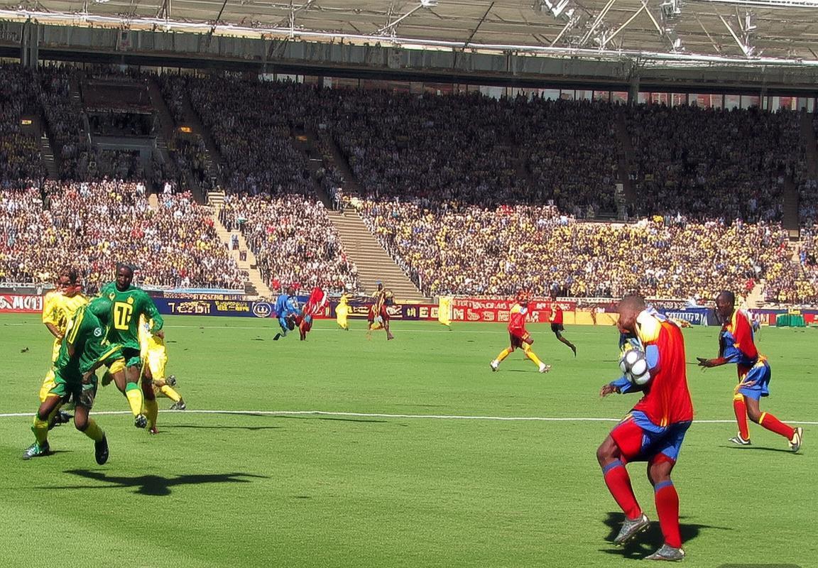 2003年喀麦隆VS哥伦比亚：足球巅峰对决回顾与影响(图1)